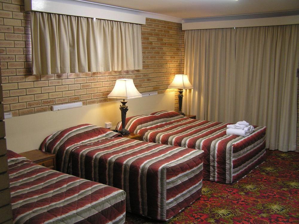 Blue Violet Motor Inn Toowoomba Exterior foto