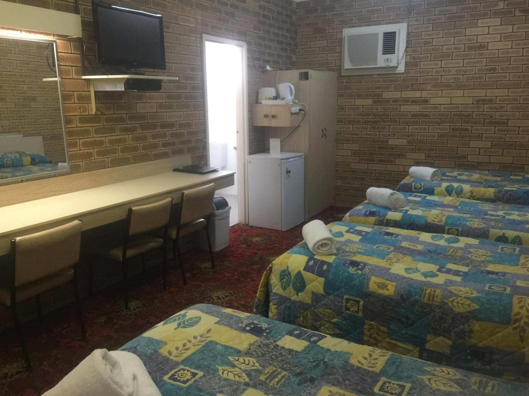 Blue Violet Motor Inn Toowoomba Exterior foto